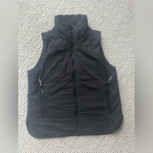 Vuori Black Light Puffer Zip-Up Vest Small